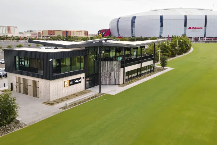 皇冠体育线下体验中心